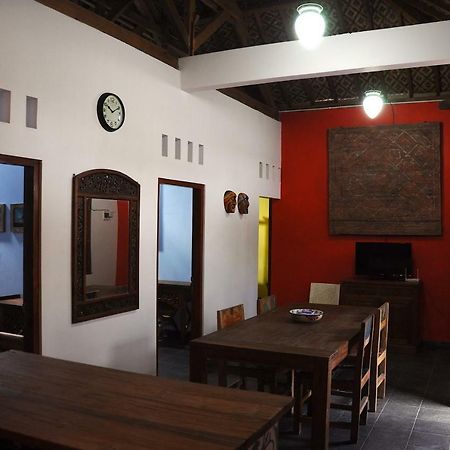 Villa Buddha Malioboro Yogyakarta Extérieur photo