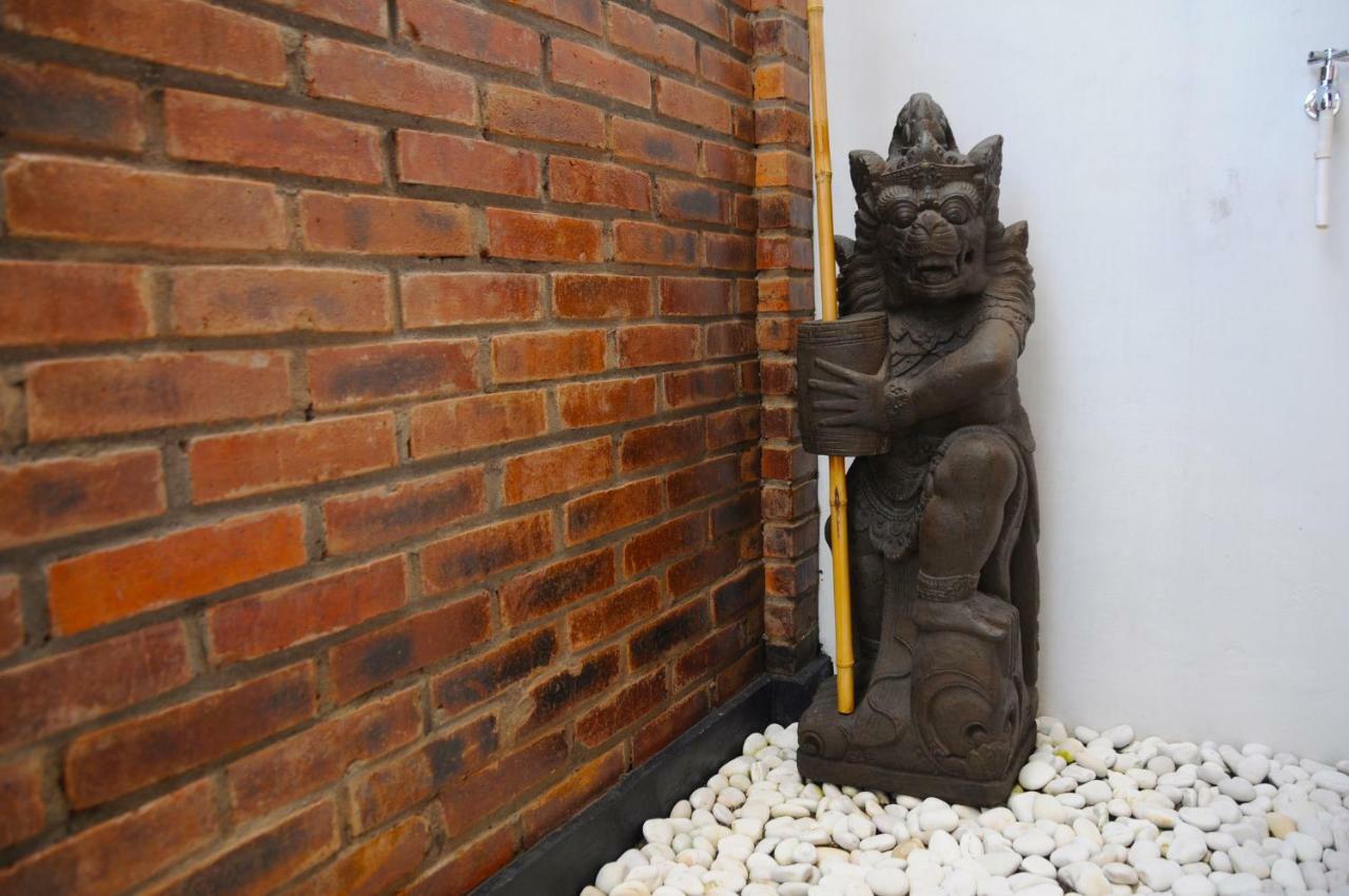 Villa Buddha Malioboro Yogyakarta Extérieur photo